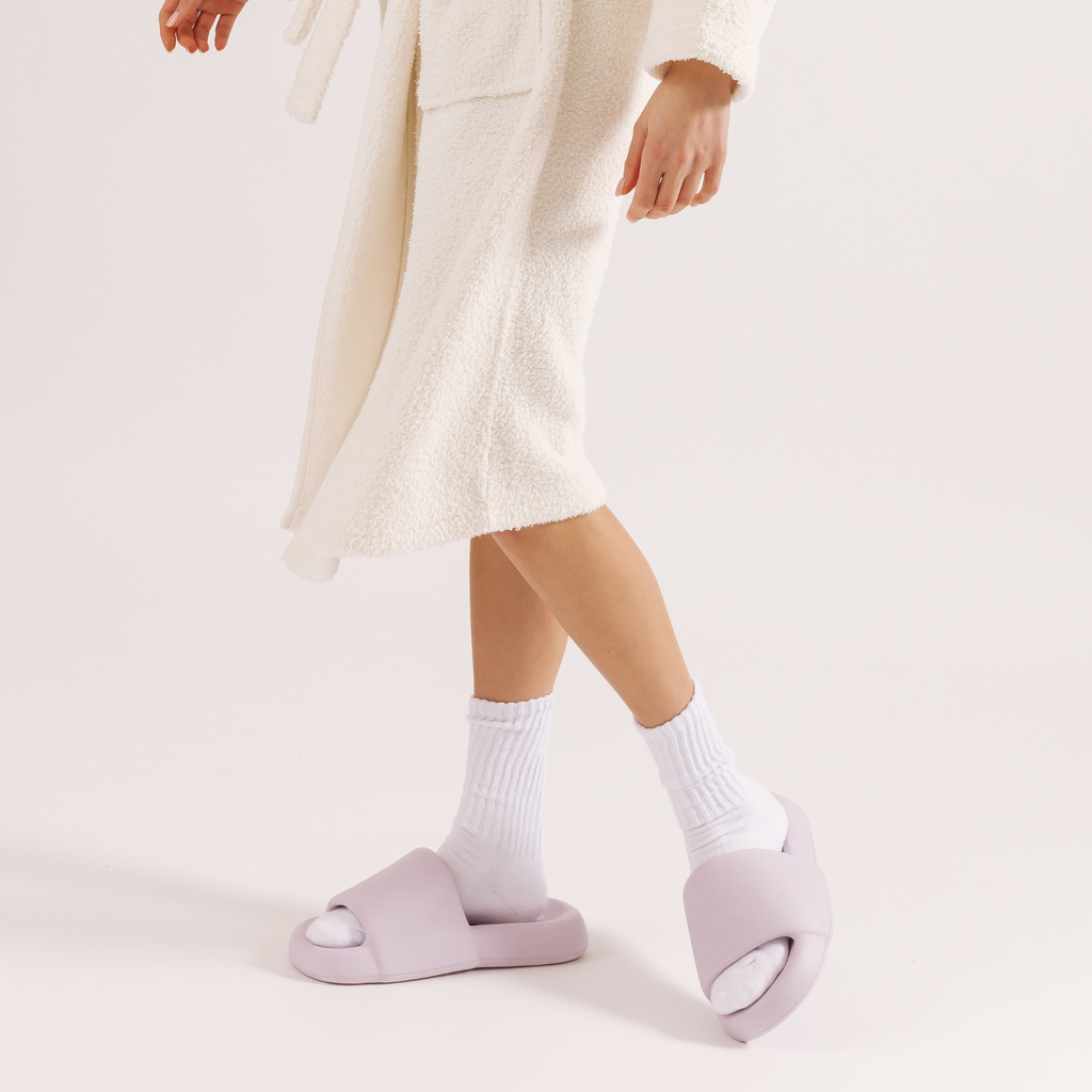 MellowSoft™ Cloud Slides: Gray / L (W8–9 / M7–8)